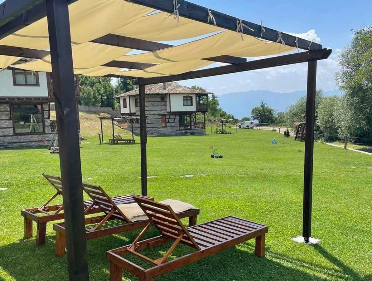 Leshten Guest Homes Eksteriør bilde
